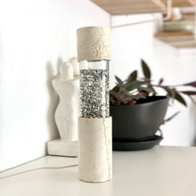Charger l'image dans la galerie, Lampe paillettes vintage en travertin