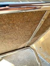 Charger l'image dans la galerie, Paire de fauteuils / Chauffeuses mid century en tissu bouclettes