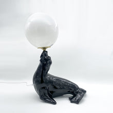 Charger l'image dans la galerie, Lampe otarie vintage XXL en céramique noire