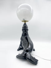 Charger l'image dans la galerie, Lampe otarie vintage XXL en céramique noire