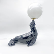 Charger l'image dans la galerie, Lampe otarie vintage XXL en céramique noire