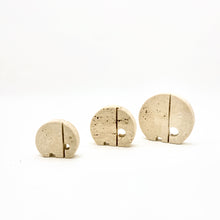 Load image into Gallery viewer, Family of 3 elephants in travertine by Fratelli Mannelli