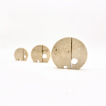 Load image into Gallery viewer, Family of 3 elephants in travertine by Fratelli Mannelli
