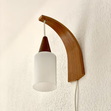 Load image into Gallery viewer, Louis Kalff wall light for Philips, 1960s