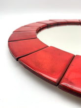 Charger l'image dans la galerie, Miroir artisanal vintage en céramique, 1970