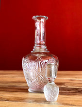 Load image into Gallery viewer, Glass carafe