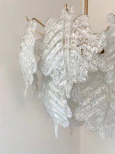 Charger l'image dans la galerie, Lustre en feuilles de verre de Murano