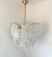 Charger l'image dans la galerie, Lustre en feuilles de verre de Murano