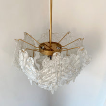 Charger l'image dans la galerie, Lustre en feuilles de verre de Murano