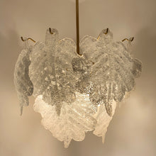 Charger l'image dans la galerie, Lustre en feuilles de verre de Murano