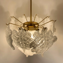 Charger l'image dans la galerie, Lustre en feuilles de verre de Murano