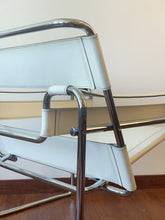 Load image into Gallery viewer, Wassily b3 armchair by Marcel Breuer