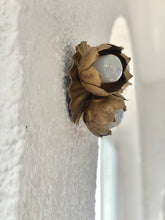 Load image into Gallery viewer, Pair of sconces with flowers, 1970