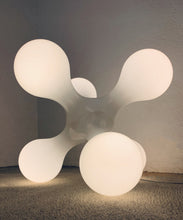 Charger l'image dans la galerie, Suspension ou lampe à poser « Atomium » dessinée par Hopf & Wortmann pour Kundalini