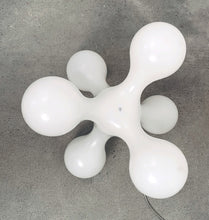 Charger l'image dans la galerie, Suspension ou lampe à poser « Atomium » dessinée par Hopf & Wortmann pour Kundalini