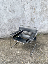 Load image into Gallery viewer, Wassily B3 armchair by Marcel Breuer