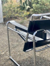 Load image into Gallery viewer, Wassily B3 armchair by Marcel Breuer