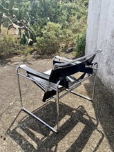 Load image into Gallery viewer, Wassily B3 armchair by Marcel Breuer