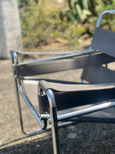 Load image into Gallery viewer, Wassily B3 armchair by Marcel Breuer