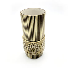 Load image into Gallery viewer, Ceramic vase