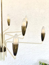 Charger l'image dans la galerie, Lustre 12 bras attribué à Stilnovo, 1950