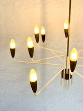 Charger l'image dans la galerie, Lustre 12 bras attribué à Stilnovo, 1950