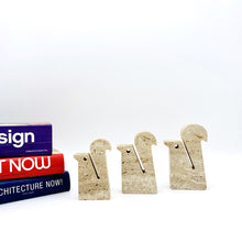 Load image into Gallery viewer, Family of 3 squirrels in travertine from Fratelli Mannelli