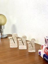Load image into Gallery viewer, Family of 3 squirrels in travertine from Fratelli Mannelli