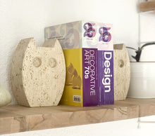 Load image into Gallery viewer, Pair of travertine bookends or sculptures by Fratelli Mannelli, 1970