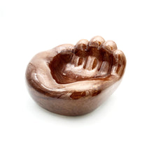 Load image into Gallery viewer, Brown hand-shaped pocket divider (black model sold)
