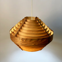 Charger l'image dans la galerie, Suspension scandinave des années 60 dans le goût de Hans Agne Jakobsson