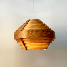Charger l'image dans la galerie, Suspension scandinave des années 60 dans le goût de Hans Agne Jakobsson