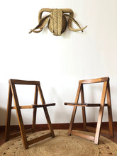 Charger l'image dans la galerie, Lot de 2 chaises pliantes Aldo Jacober vintage années 60