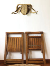 Charger l'image dans la galerie, Lot de 2 chaises pliantes Aldo Jacober vintage années 60