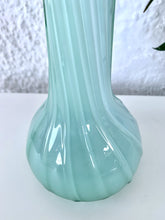 Load image into Gallery viewer, Murano glass vase in the shape of an arum flower