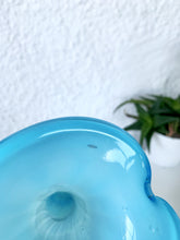 Load image into Gallery viewer, Murano glass vase in the shape of an arum flower