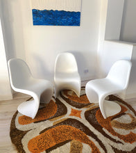 Cargar imagen en el visor de la galería, Silla Verner Panton, edición Vitra (3 disponibles)
