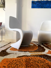 Cargar imagen en el visor de la galería, Silla Verner Panton, edición Vitra (3 disponibles)