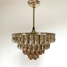 Charger l'image dans la galerie, Lustre en tubes de laiton des années 60, attribué à Sciolari