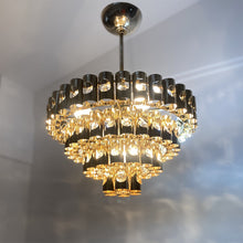 Charger l'image dans la galerie, Lustre en tubes de laiton des années 60, attribué à Sciolari