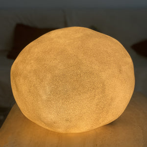 Grande lampe modèle “Caillou” ou “Dora” par André Cazenave