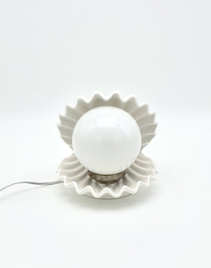 Lampe coquillage vintage en céramique blanche