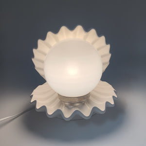 Lampe coquillage vintage en céramique blanche