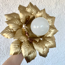Load image into Gallery viewer, Large gold flower sconce