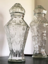 Cargar imagen en el visor de la galería, Lote de garrafas / jarras de vidrio, H 30 cm y 40 cm