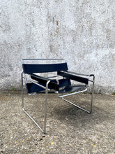 Load image into Gallery viewer, Wassily B3 armchair by Marcel Breuer