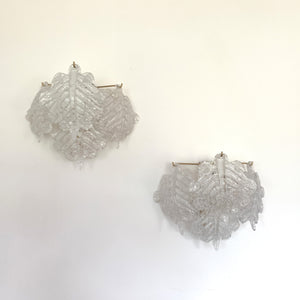 Pair of sconces in Murano glass leaves
