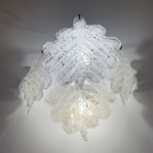 Pair of sconces in Murano glass leaves