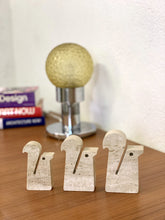 Load image into Gallery viewer, Family of 3 squirrels in travertine from Fratelli Mannelli