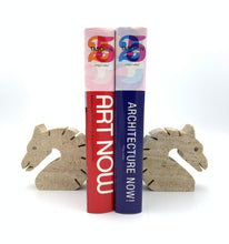 Load image into Gallery viewer, Pair of bookends &quot;horse&quot; in travertine by Fratelli Mannelli